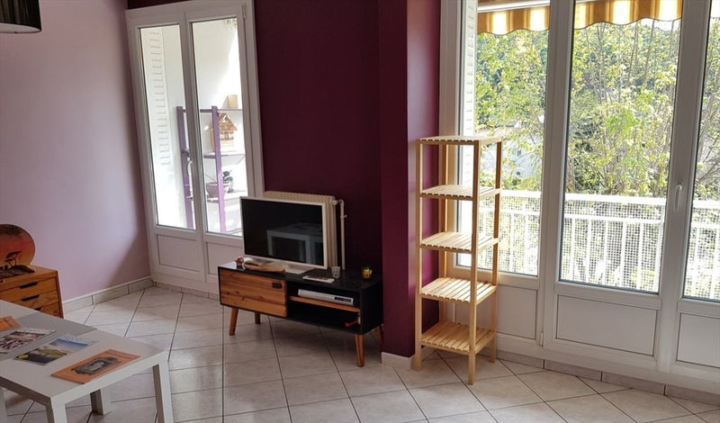 Photo 1: Salon commun