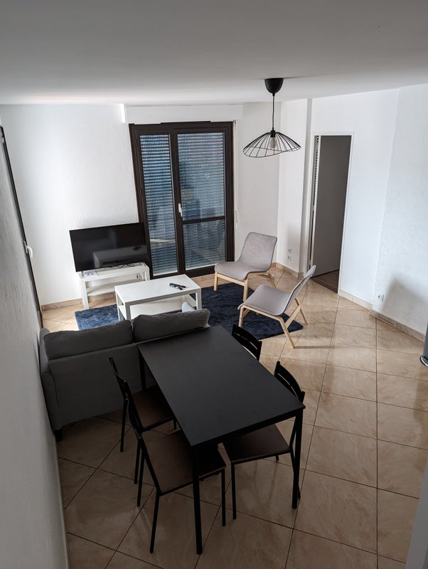 Photo 1: Pièce commune