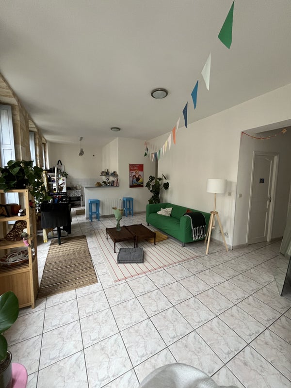 Photo 1: Salon commun