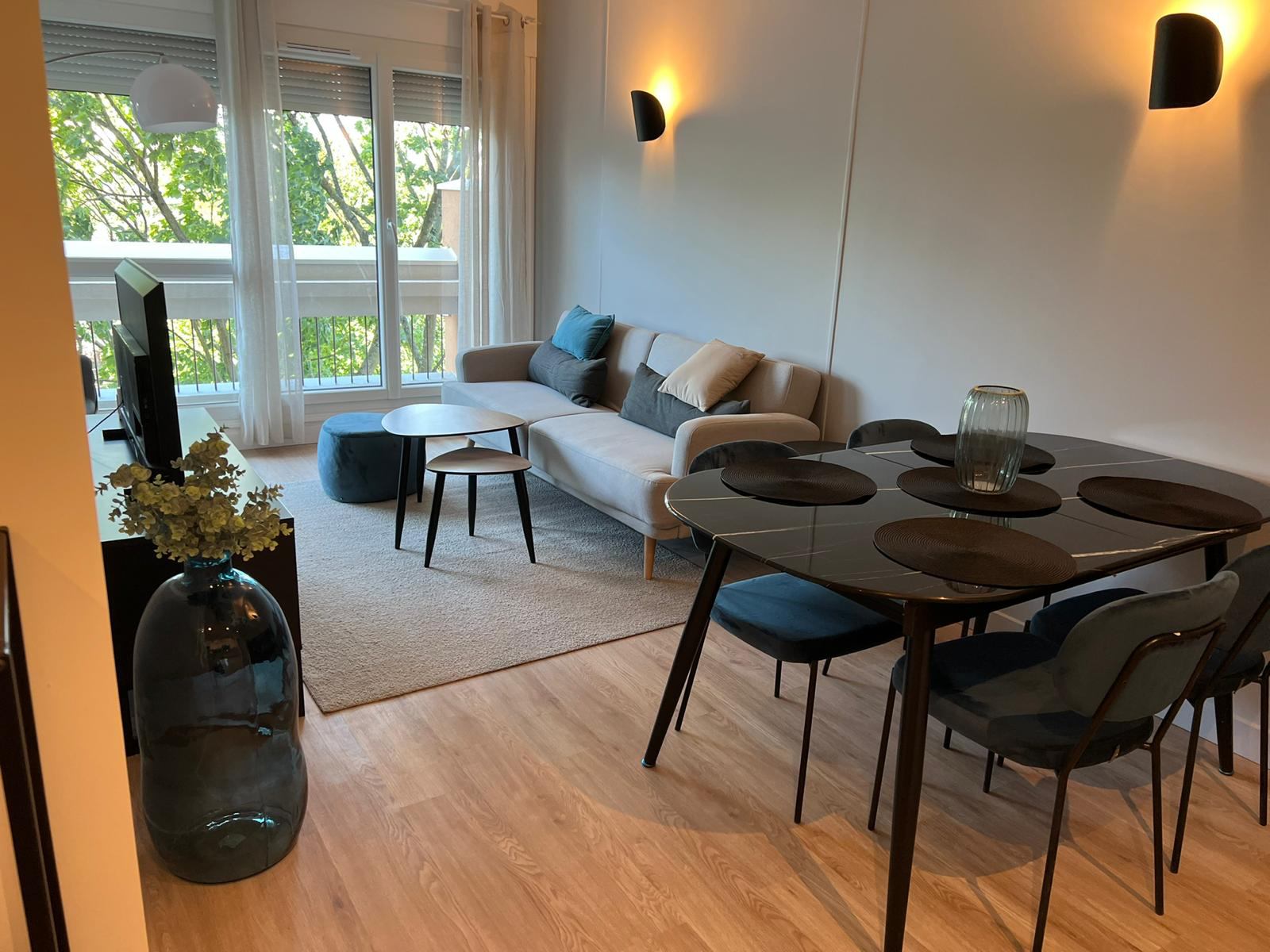 Bel appartement renové. Colocation confortable :) Photo principale