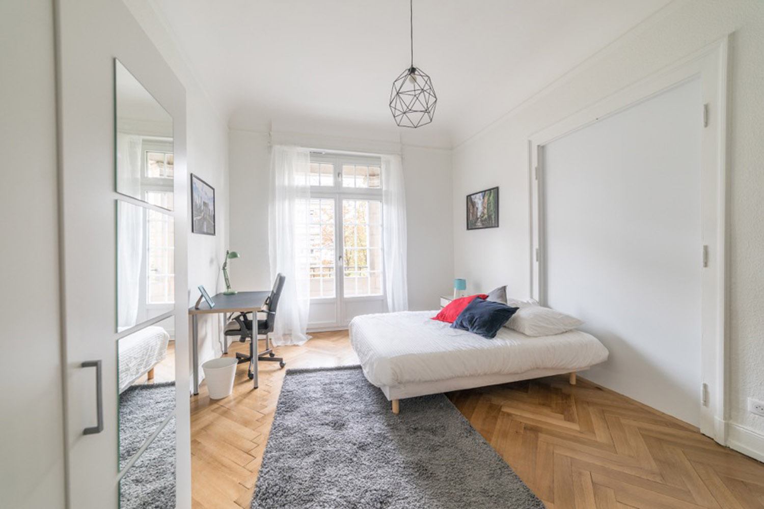 Grande chambre avec balcon Photo principale