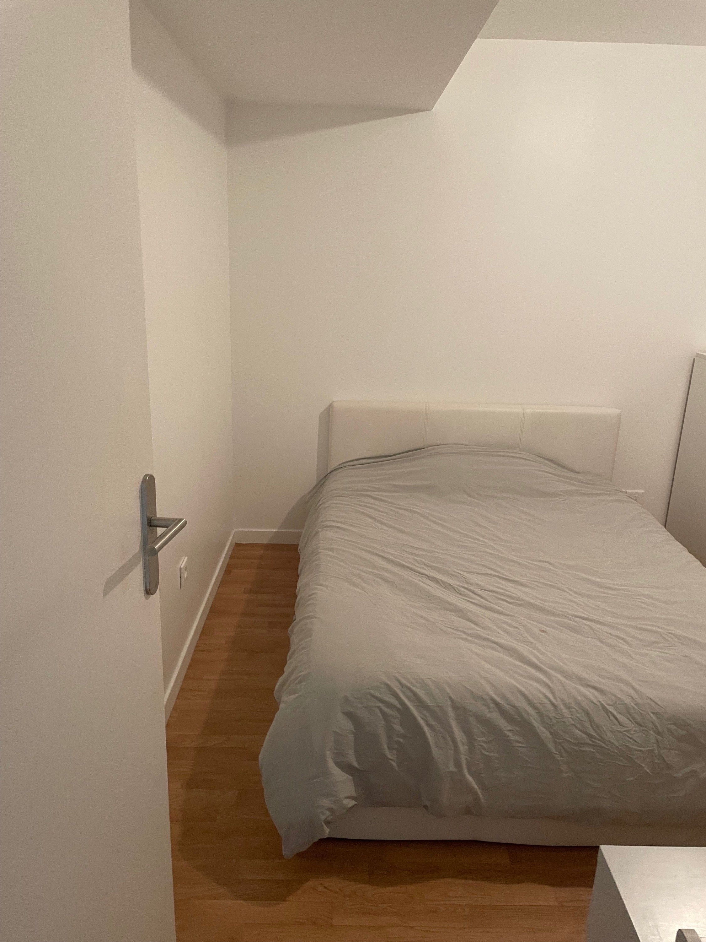 Chambre meublée dans appartement avec jardin  Photo principale