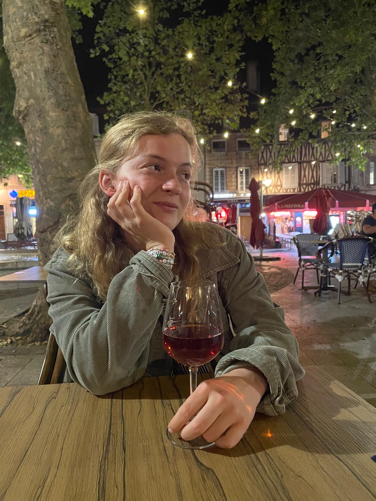recherche de logement étudiante Photo principale